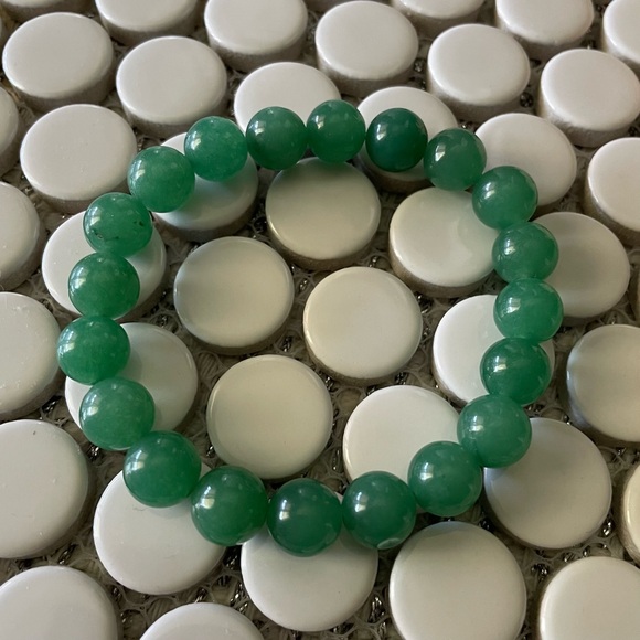 Green gemstone round bead stretch bracelet, green aventurine? green nephrite ? - Picture 4 of 5